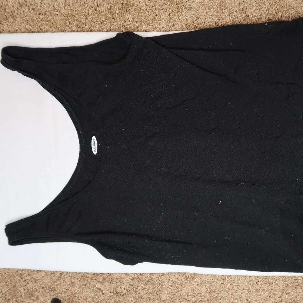 Old Navy black tank top
